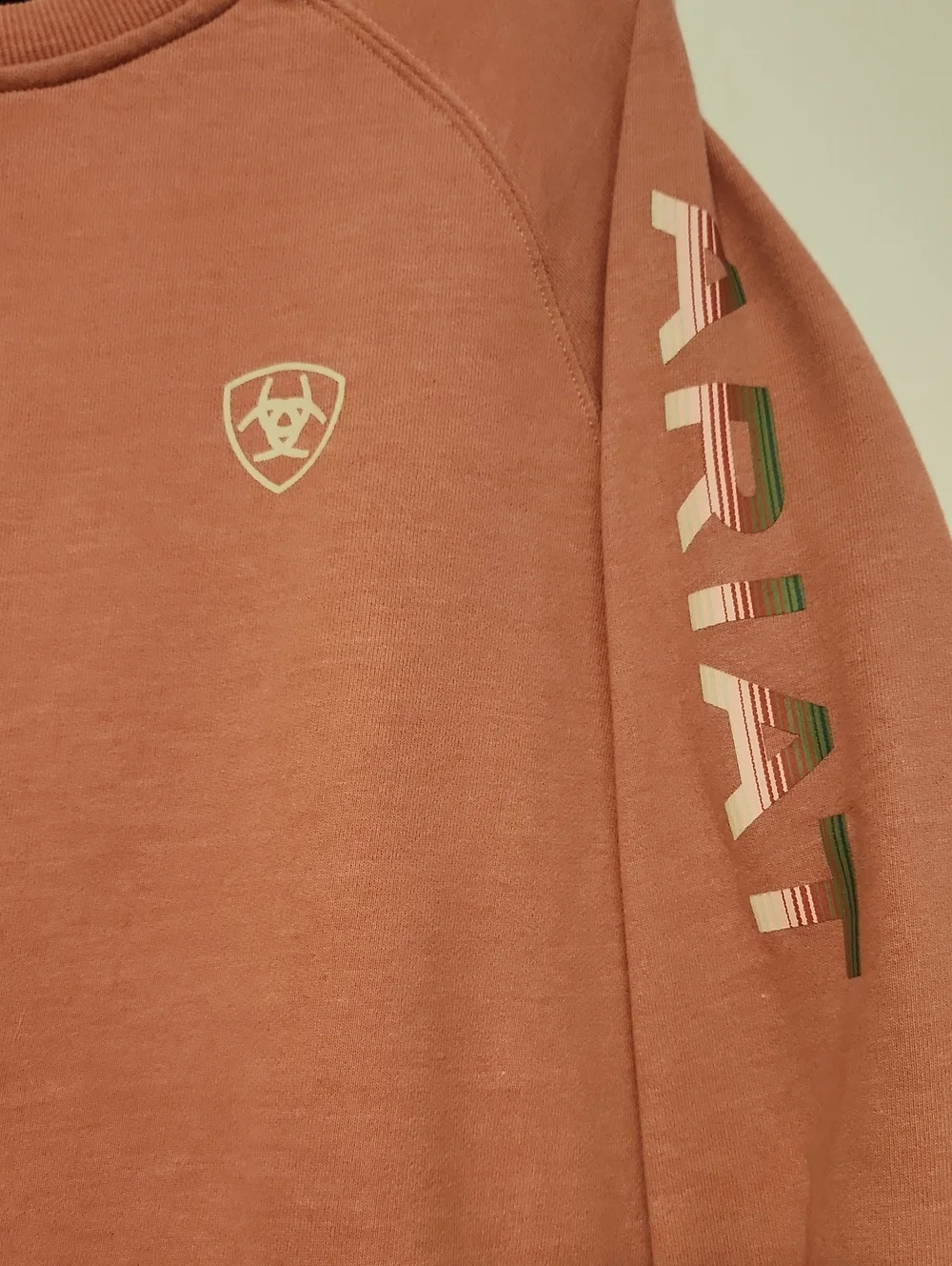 Ariat Women’s Crewneck Logo Sweatershirt in Dusty Rose - Picture 2 of 12